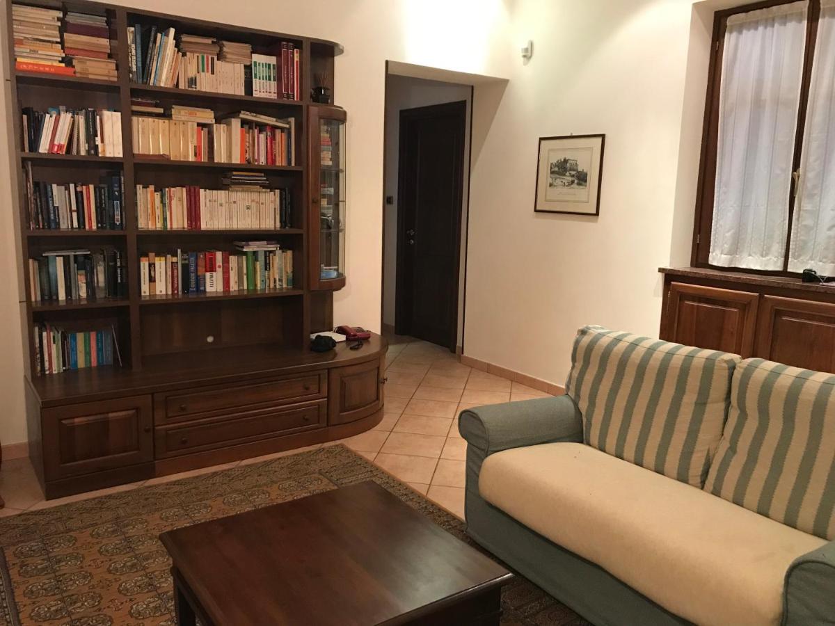 알바 La Casa Del Melograno 아파트 외부 사진