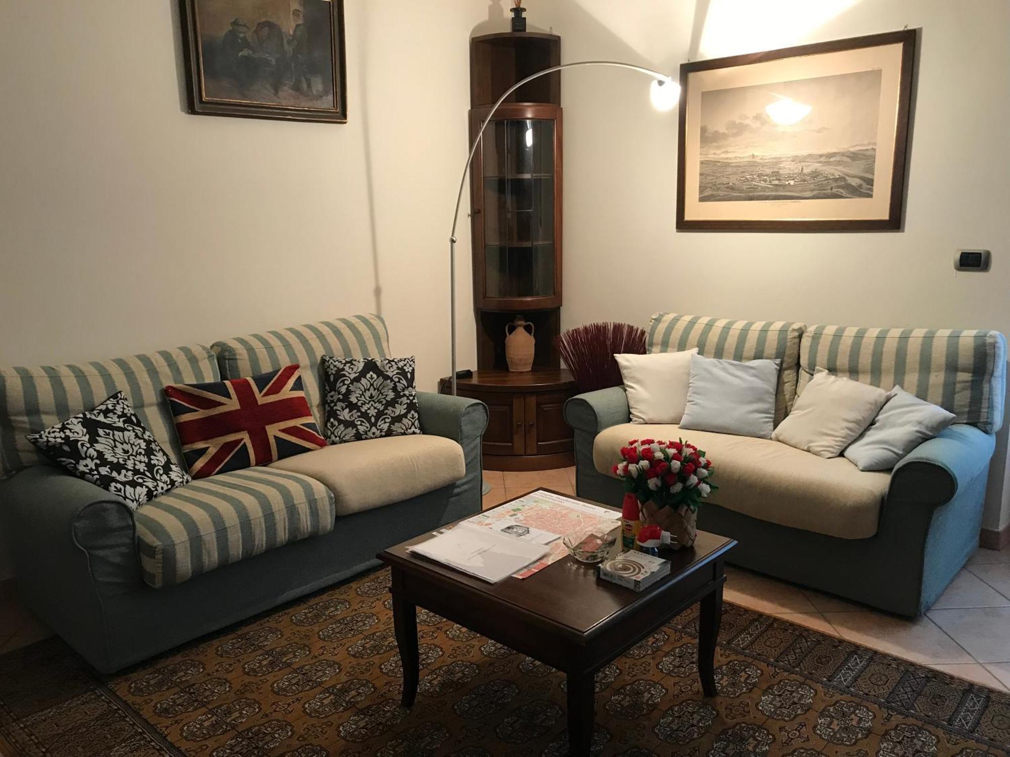 알바 La Casa Del Melograno 아파트 외부 사진